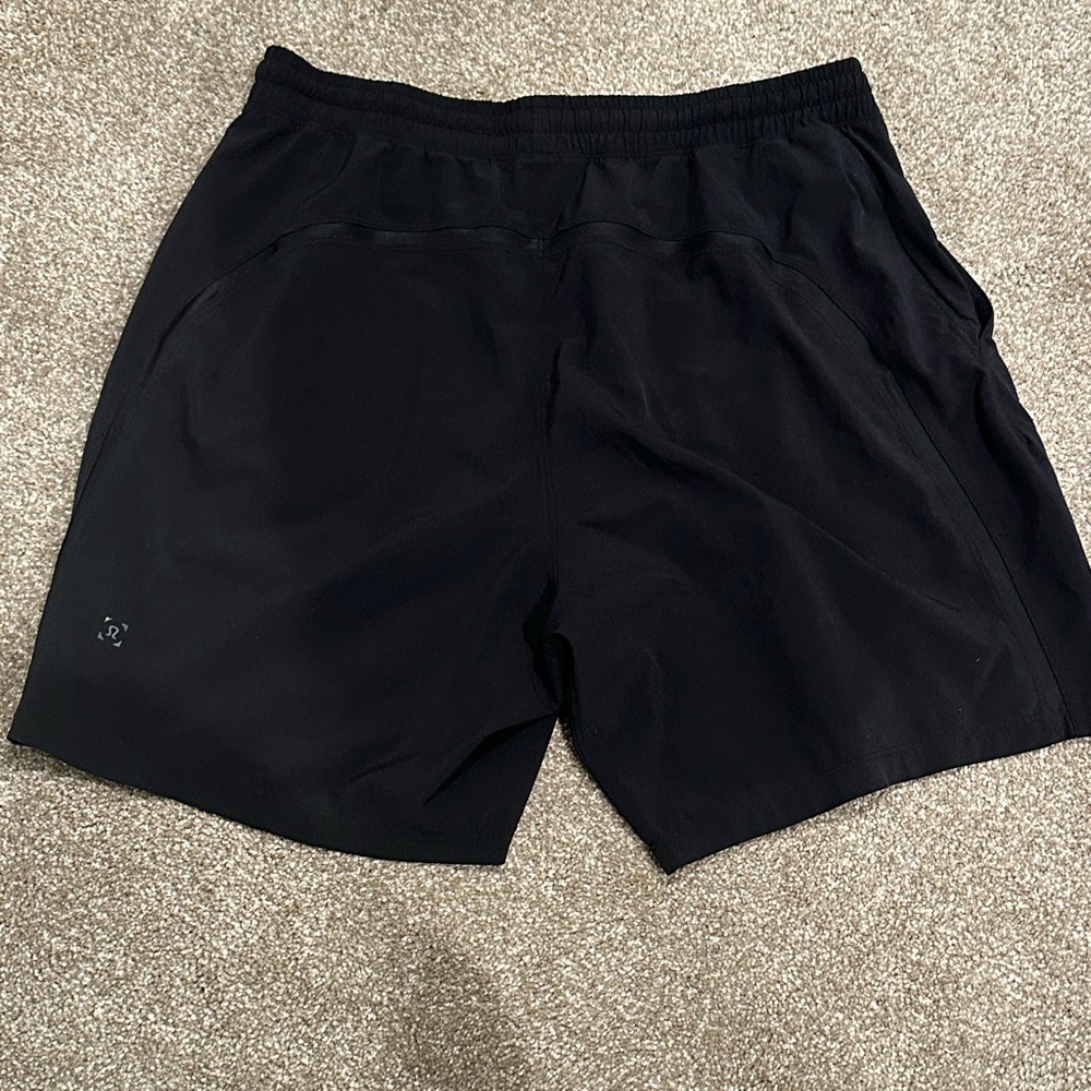 Men’s Pace Breaker shorts no liner size Medium
